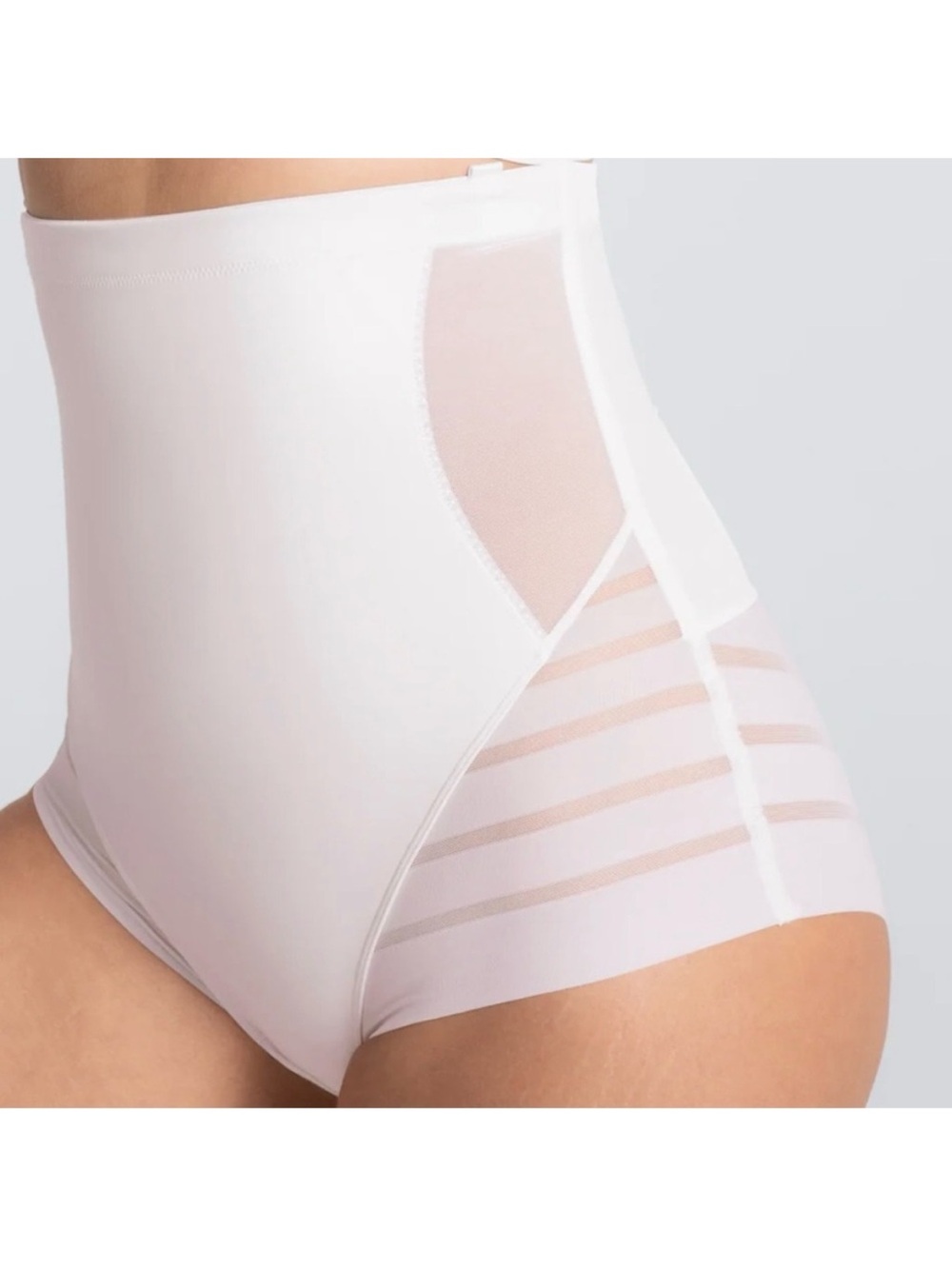 HONEYLOVE Queen Brief Shorts Shapewear in Astral White